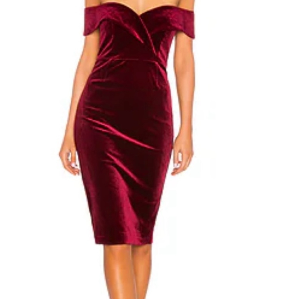 Bardot Revolve Women Velvet OTS Cocktail  Dress Cabernet Size 10 Party MSRP $119